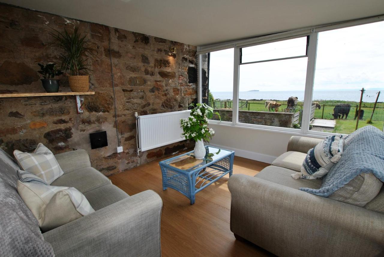 Clover Cottage Countryside Retreat With Sea Views Крейл Екстериор снимка