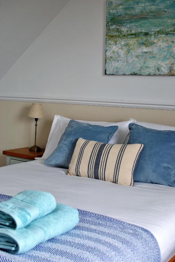 Clover Cottage Countryside Retreat With Sea Views Крейл Екстериор снимка